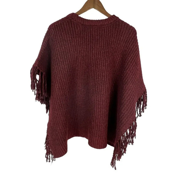 Wonderly Knit Navy Maroon Poncho Sweater Top Size S/M Fringe NWT - Picture 2 of 4